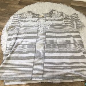 Alfred Dunner Plus size 1X stripped shirt.